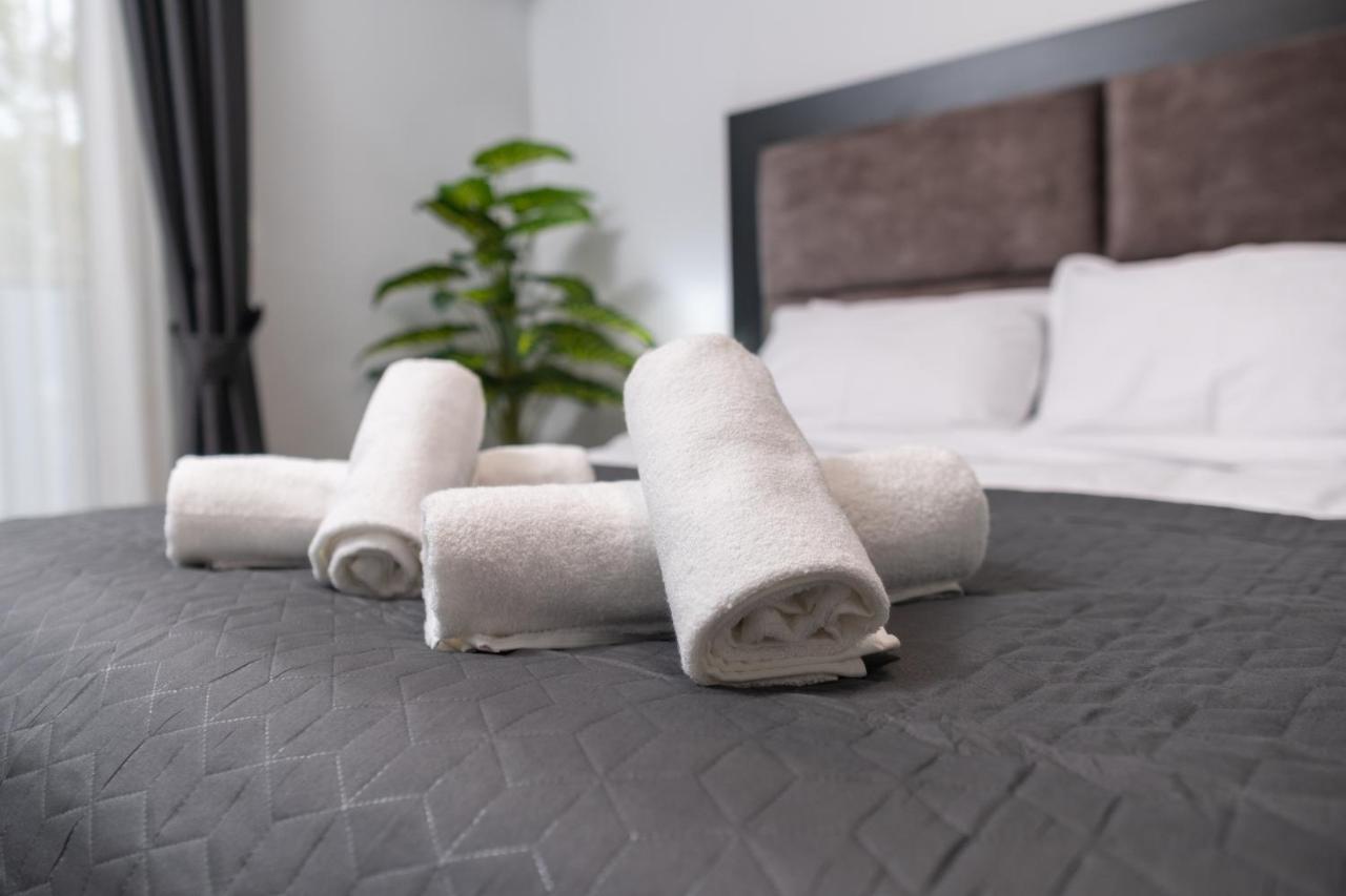 Chic 1Br Apartment With Balcony In Plovdiv Ngoại thất bức ảnh