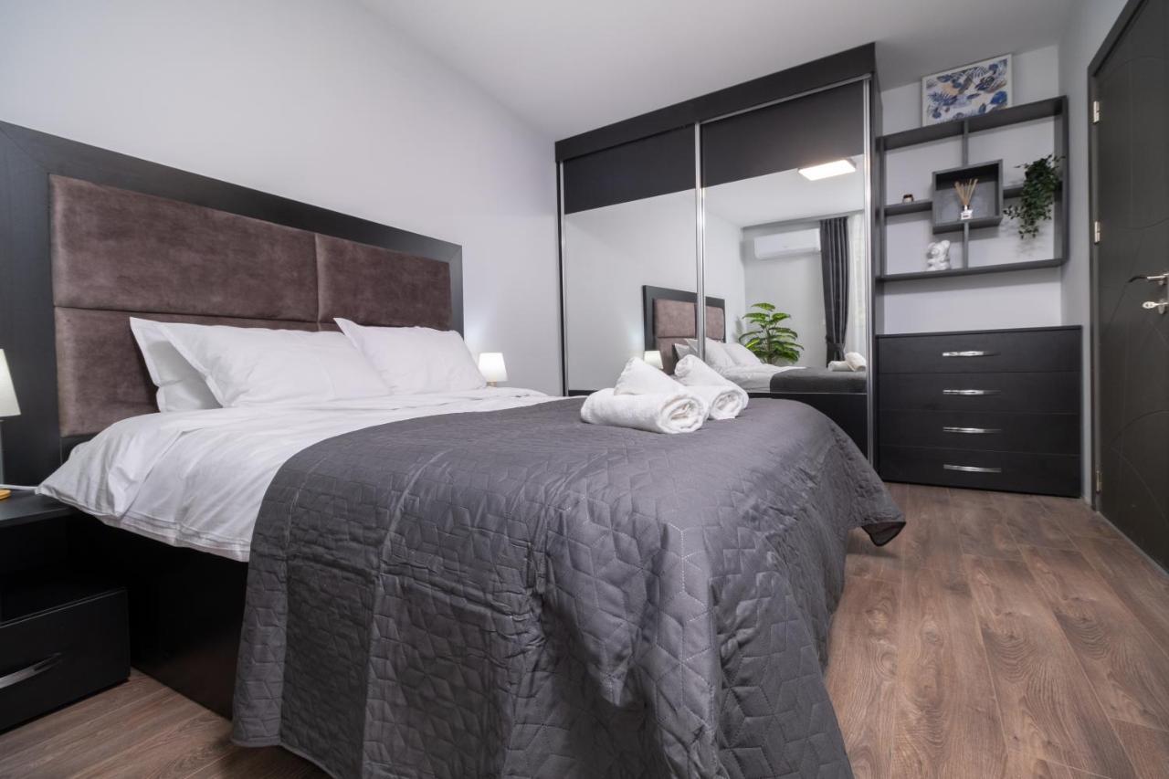 Chic 1Br Apartment With Balcony In Plovdiv Ngoại thất bức ảnh