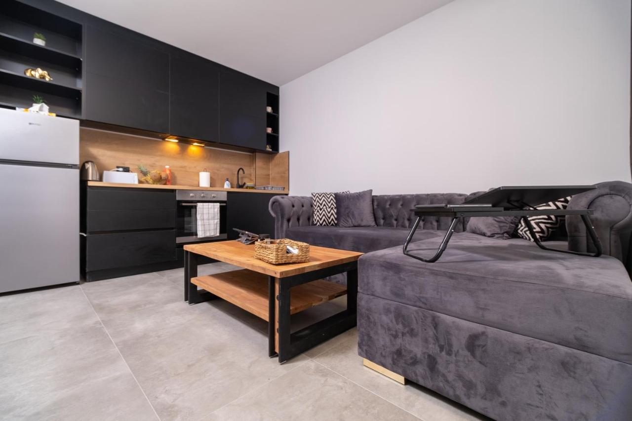 Chic 1Br Apartment With Balcony In Plovdiv Ngoại thất bức ảnh